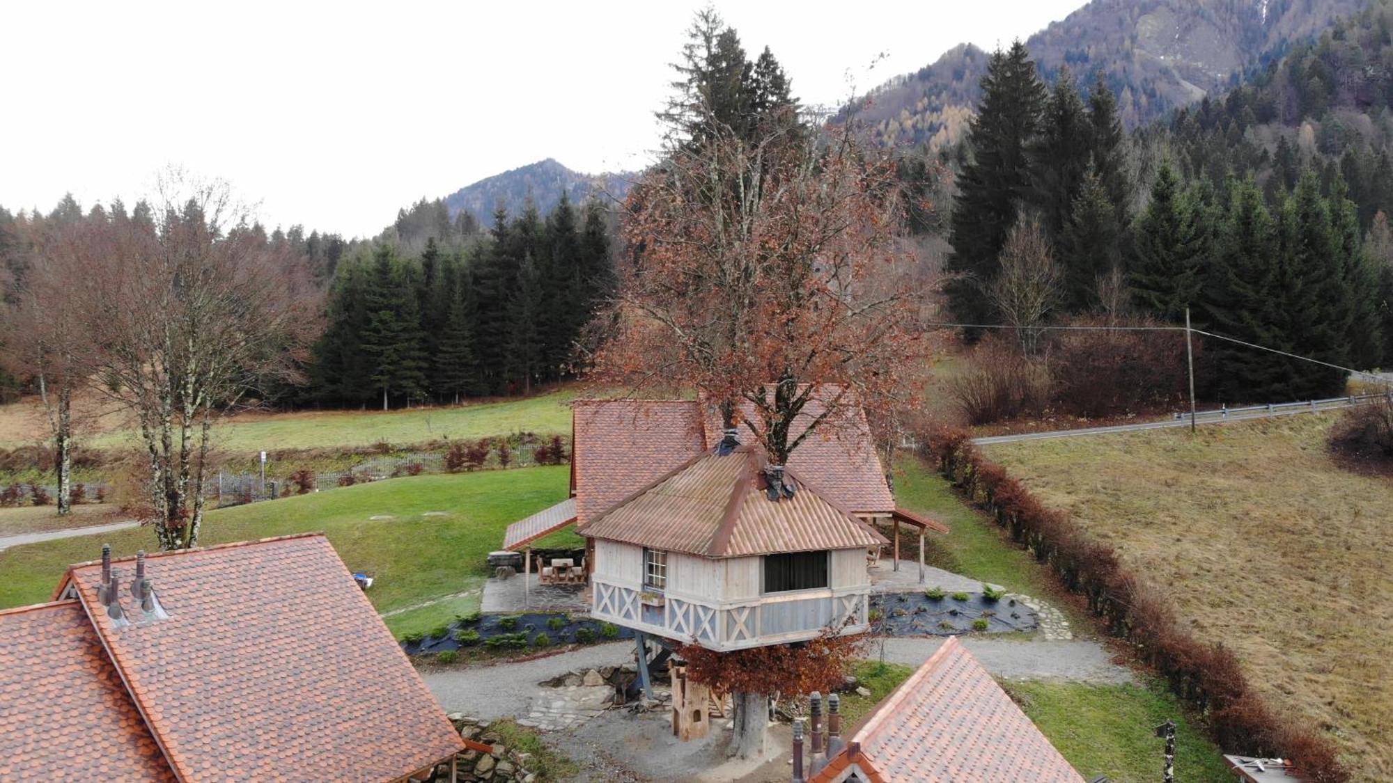 Dolomiti Village Comeglians Rom bilde